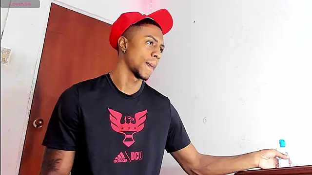 Snapshot of YeremiBrowm chatting on December 20, 2024, 8:01 pm YeremiBrowm online show from December 20, 2024, 8:01 pm