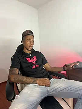 Snapshot of YeremiBrowm chatting on February 26, 2025, 1:00 am YeremiBrowm online show from February 26, 2025, 1:00 am