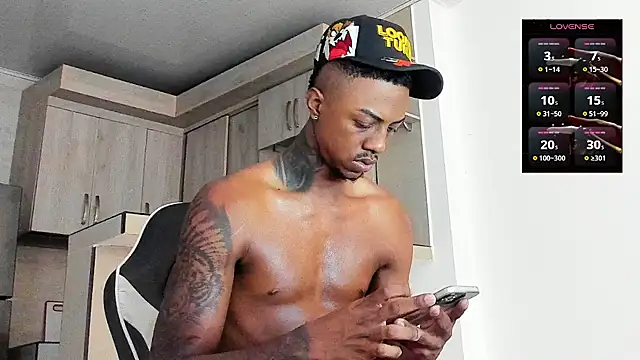 Snapshot of YeremiBrowm chatting on November 4, 2025, 8:08 pm YeremiBrowm online show from November 4, 2025, 8:08 pm