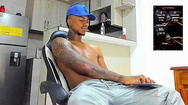 Snapshot of YeremiBrowm chatting on November 8, 2025, 7:12 pm YeremiBrowm online show from November 8, 2025, 7:12 pm