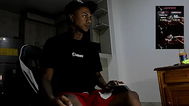 YeremiBrowm online show from March 19, 2026, 4:22 pm