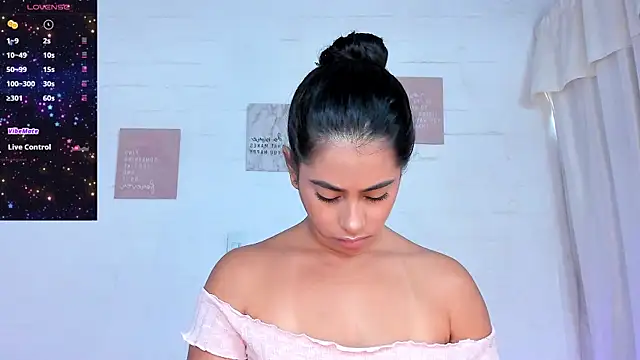 Snapshot of VioletaSotter chatting on January 26, 2025, 12:43 pm VioletaSotter online show from January 26, 2025, 12:43 pm