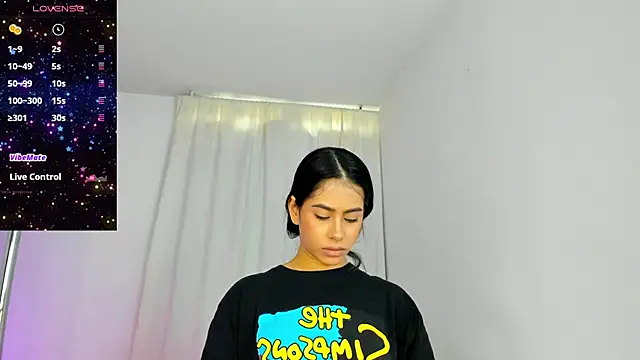 Snapshot of VioletaSotter chatting on June 12, 2026, 12:37 pm VioletaSotter online show from June 12, 2026, 12:37 pm