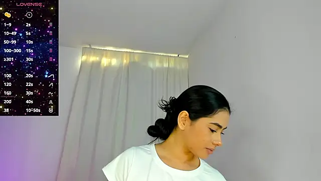 Snapshot of VioletaSotter chatting on July 6, 2026, 12:24 pm VioletaSotter online show from July 6, 2026, 12:24 pm