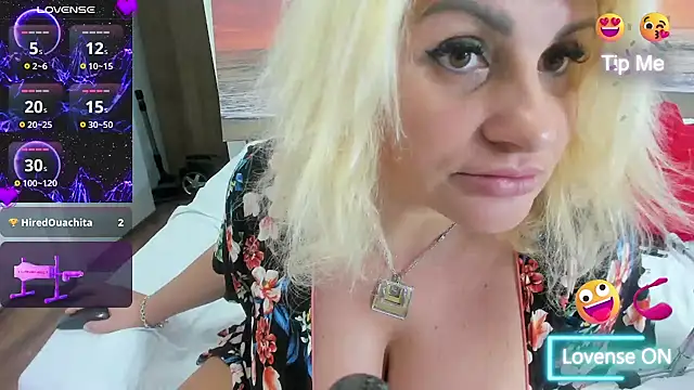 Snapshot of wildangeloflove chatting on December 11, 2024, 5:37 pm wildangeloflove online show from December 11, 2024, 5:37 pm