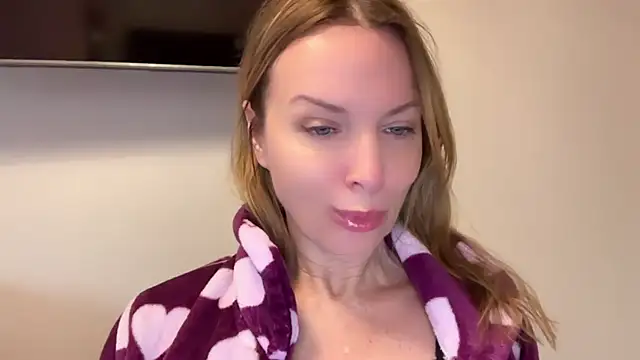 RachellAmazing online show from March 12, 2025, 7:24 am