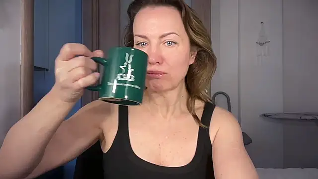 RachellAmazing online show from April 26, 2026, 6:22 am