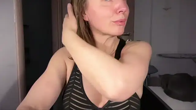 RachellAmazing online show from April 28, 2026, 6:24 pm