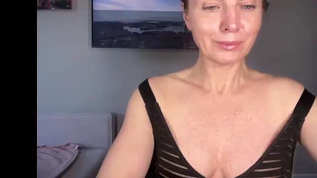 RachellAmazing online show from July 16, 2026, 6:25 pm