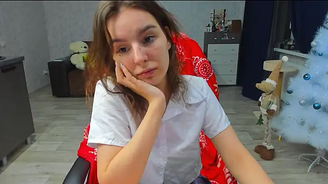 Snapshot of c_arina_x chatting on December 29, 2024, 2:10 pm c arina x online show from December 29, 2024, 2:10 pm