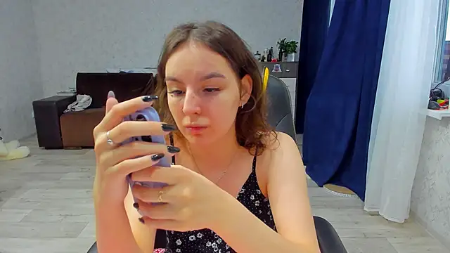 Snapshot of c_arina_x chatting on February 2, 2025, 5:10 am c arina x online show from February 2, 2025, 5:10 am