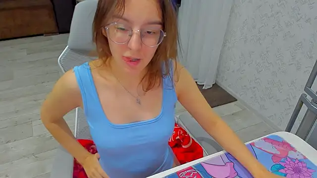 Snapshot of c_arina_x chatting on September 28, 2025, 8:14 pm c arina x online show from September 28, 2025, 8:14 pm