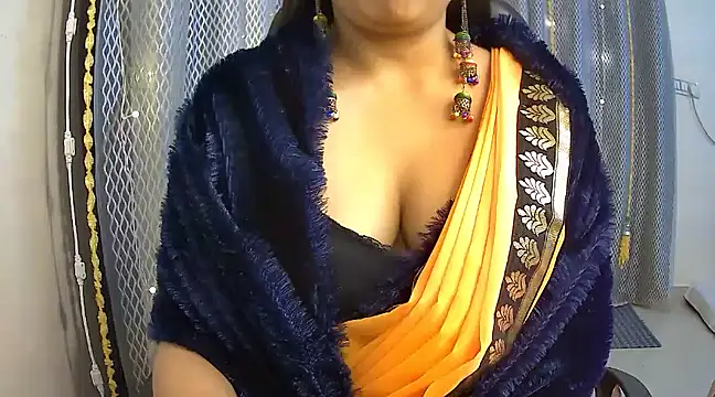 Snapshot of avav_love chatting on January 5, 2025, 12:53 pm avav love online show from January 5, 2025, 12:53 pm