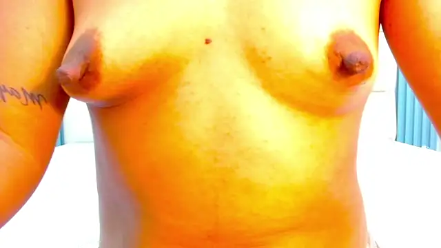 Amy Ronan online show from December 18, 2024, 6:14 pm