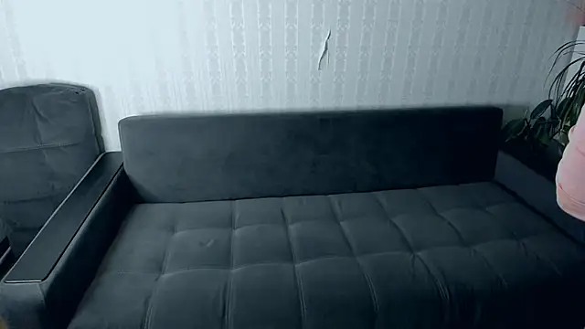 Jessica Rubatte online show from October 21, 2025, 5:02 pm