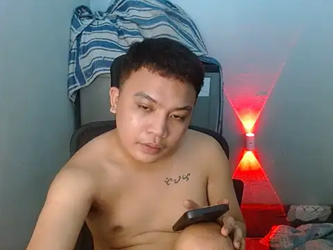 xsweetasian69x online show from April 29, 2026, 1:04 pm
