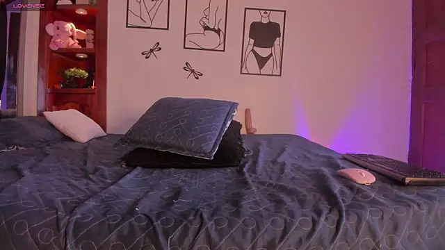 MarStonee online show from February 22, 2025, 5:12 am