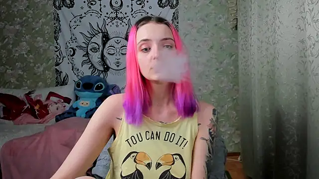 Snapshot of Cutie_Adelia chatting on February 28, 2025, 7:14 pm Cutie Adelia online show from February 28, 2025, 7:14 pm