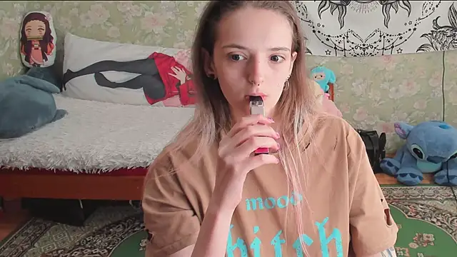 Cutie Adelia online show from July 18, 2026, 9:57 am