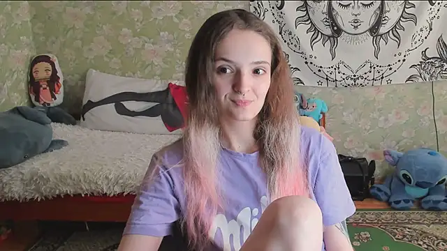 Cutie Adelia online show from July 19, 2026, 12:42 pm