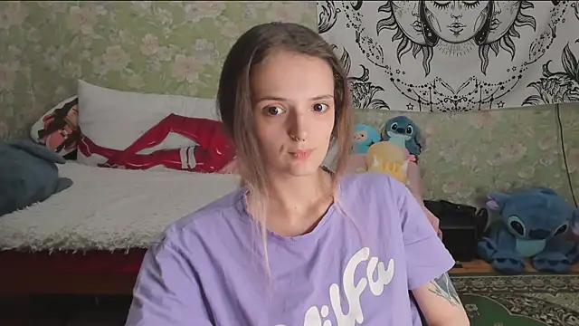Cutie Adelia online show from July 22, 2026, 1:36 pm