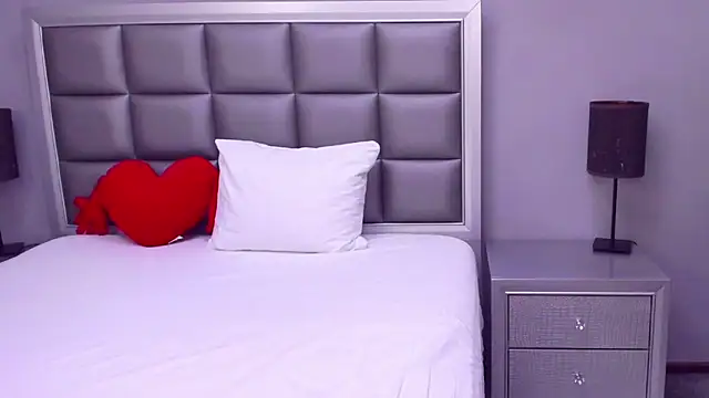 Snapshot of HellennSweet chatting on February 15, 2025, 5:09 am HellennSweet online show from February 15, 2025, 5:09 am