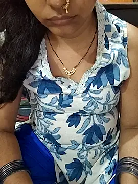 Snapshot of Diya_143 chatting on June 7, 2026, 7:39 pm Diya 143 online show from June 7, 2026, 7:39 pm