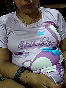 Snapshot of Diya_143 chatting on June 10, 2026, 5:34 pm Diya 143 online show from June 10, 2026, 5:34 pm