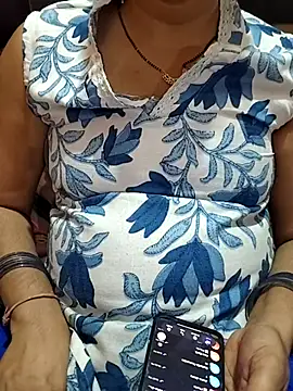 Snapshot of Diya_143 chatting on June 14, 2026, 5:59 pm Diya 143 online show from June 14, 2026, 5:59 pm