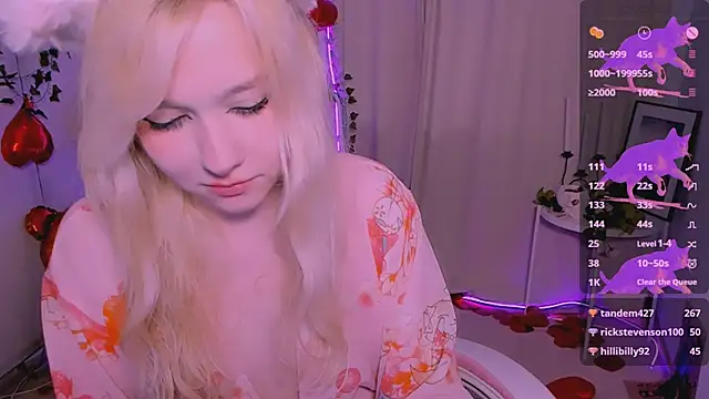 Snapshot of IrmaBell chatting on February 13, 2025, 8:38 am IrmaBell online show from February 13, 2025, 8:38 am