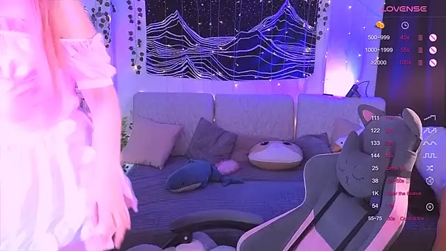 Snapshot of IrmaBell chatting on November 13, 2025, 10:08 pm IrmaBell online show from November 13, 2025, 10:08 pm