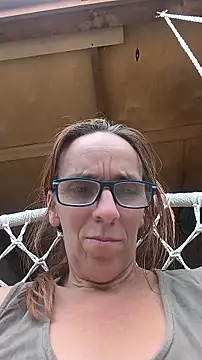 Dettybitch40 online show from June 16, 2026, 12:19 pm