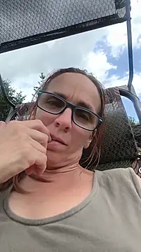 Dettybitch40 online show from June 17, 2026, 11:23 am