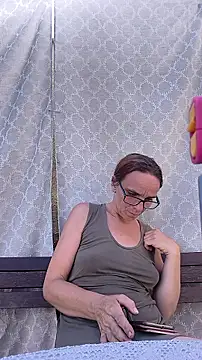 Dettybitch40 online show from June 20, 2026, 12:52 pm