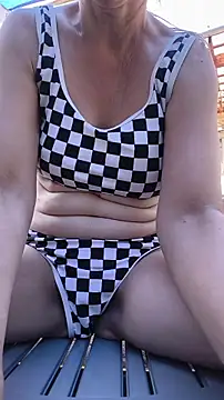 Dettybitch40 online show from June 29, 2026, 12:27 pm
