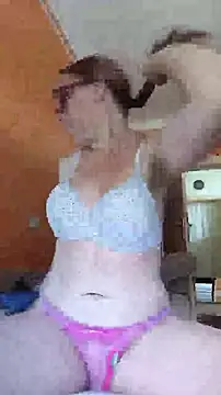 Dettybitch40 online show from July 13, 2026, 11:02 am