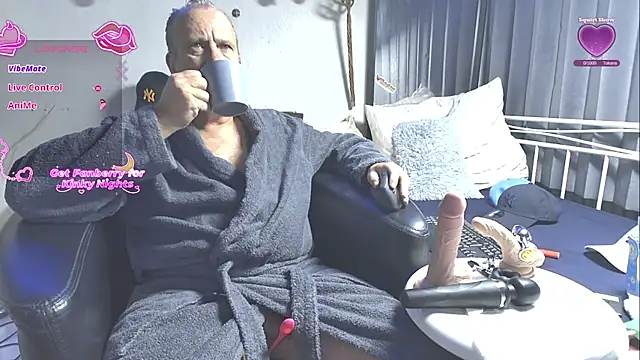 Snapshot of openminddaddy chatting on November 14, 2025, 3:38 am openminddaddy online show from November 14, 2025, 3:38 am