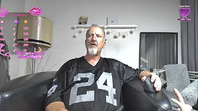 Snapshot of openminddaddy chatting on November 29, 2025, 6:55 pm openminddaddy online show from November 29, 2025, 6:55 pm