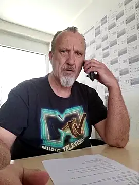 Snapshot of openminddaddy chatting on March 24, 2026, 11:26 am openminddaddy online show from March 24, 2026, 11:26 am