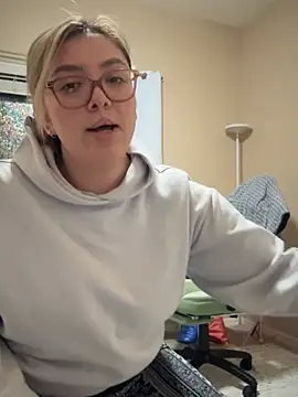 nativepumpkin95 online show from January 8, 2025, 1:11 am