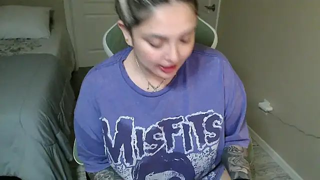 nativepumpkin95 online show from January 31, 2025, 3:09 am