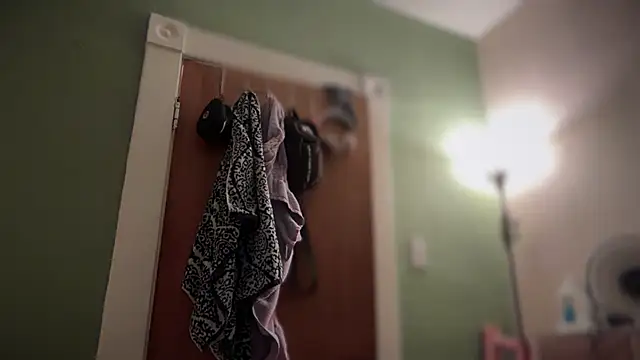 nativepumpkin95 online show from December 19, 2025, 12:28 am