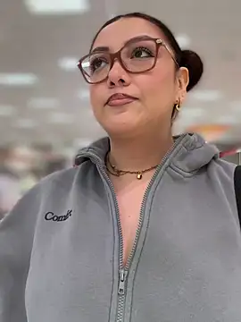 nativepumpkin95 online show from March 1, 2026, 11:51 pm