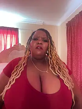 Snapshot of Michyboldy chatting on March 13, 2025, 5:33 am Michyboldy online show from March 13, 2025, 5:33 am