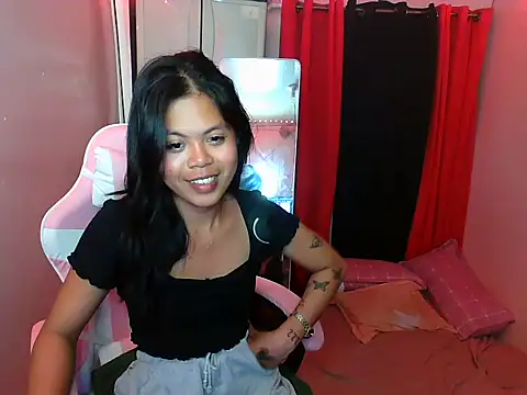 Snapshot of young_salsalita chatting on February 11, 2025, 2:57 pm young salsalita online show from February 11, 2025, 2:57 pm