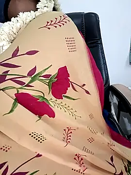 Tamil-hotwife online show from April 26, 2026, 5:10 pm