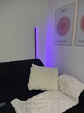 Sara mocca  online show from February 24, 2026, 7:23 pm