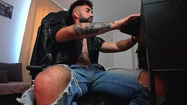Snapshot of liamaesthetic chatting on May 29, 2026, 8:01 am liamaesthetic online show from May 29, 2026, 8:01 am