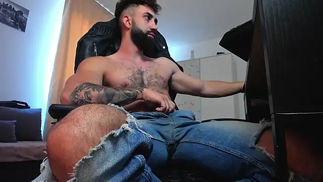 Snapshot of liamaesthetic chatting on June 9, 2026, 8:26 am liamaesthetic online show from June 9, 2026, 8:26 am