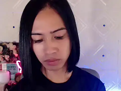 Lemonadexxx online show from February 19, 2025, 12:33 pm